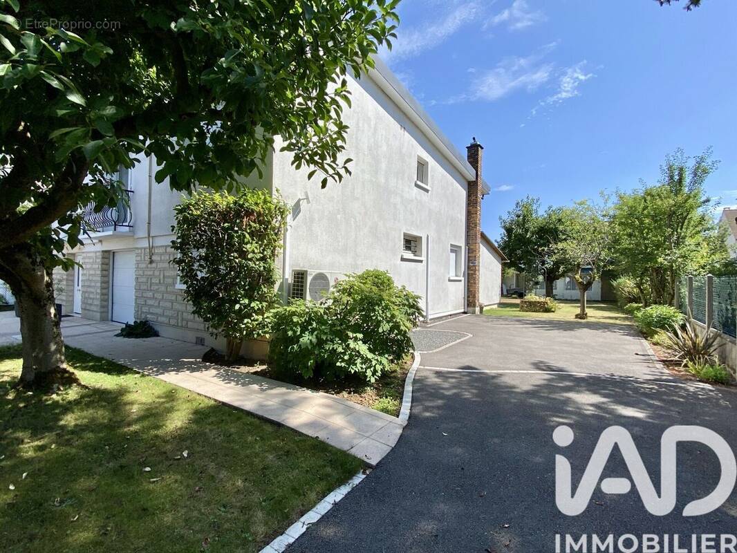 Photo 1 - Maison à VIRY-CHATILLON