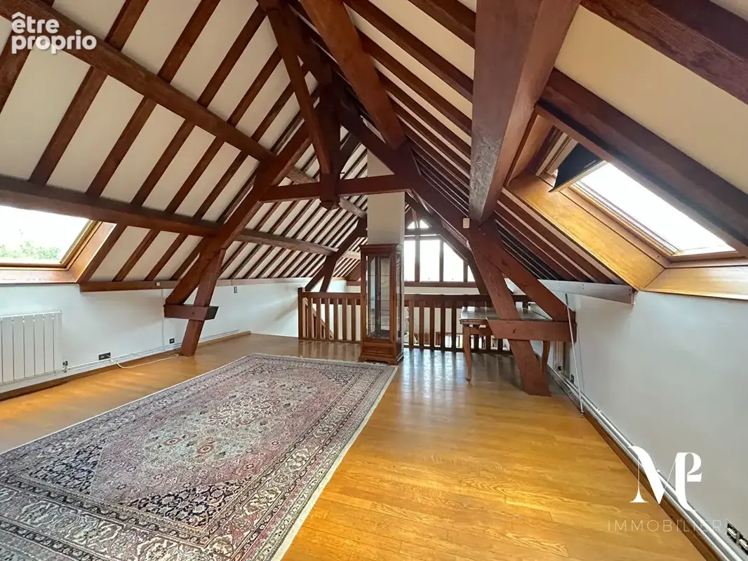 Maison de caractère - 270 m² - Terrain de 560m² - photo 9