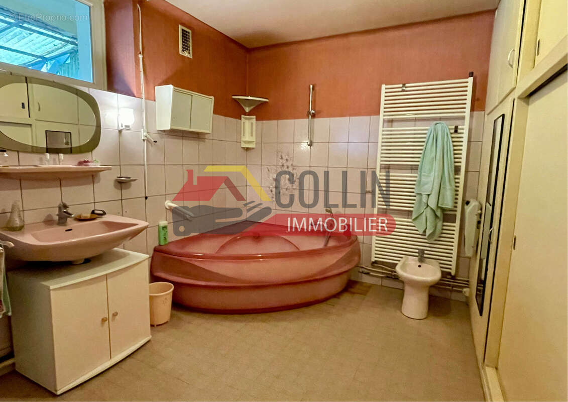 Maison à REMEREVILLE