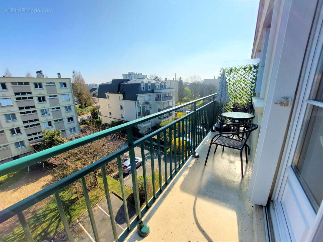 Appartement à LE PLESSIS-TREVISE