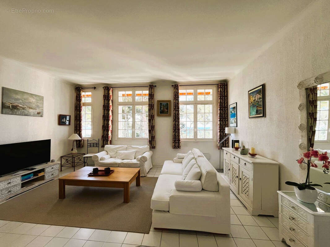Appartement à HYERES
