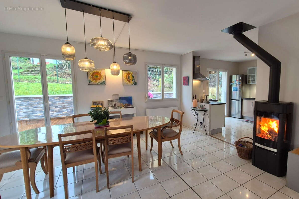 Maison à LE BOIS-D'OINGT