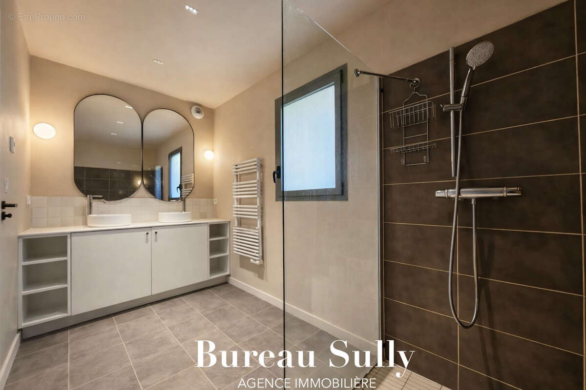 Maison à POLEYMIEUX-AU-MONT-D'OR