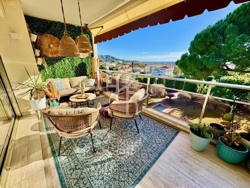 Appartement à CANNES