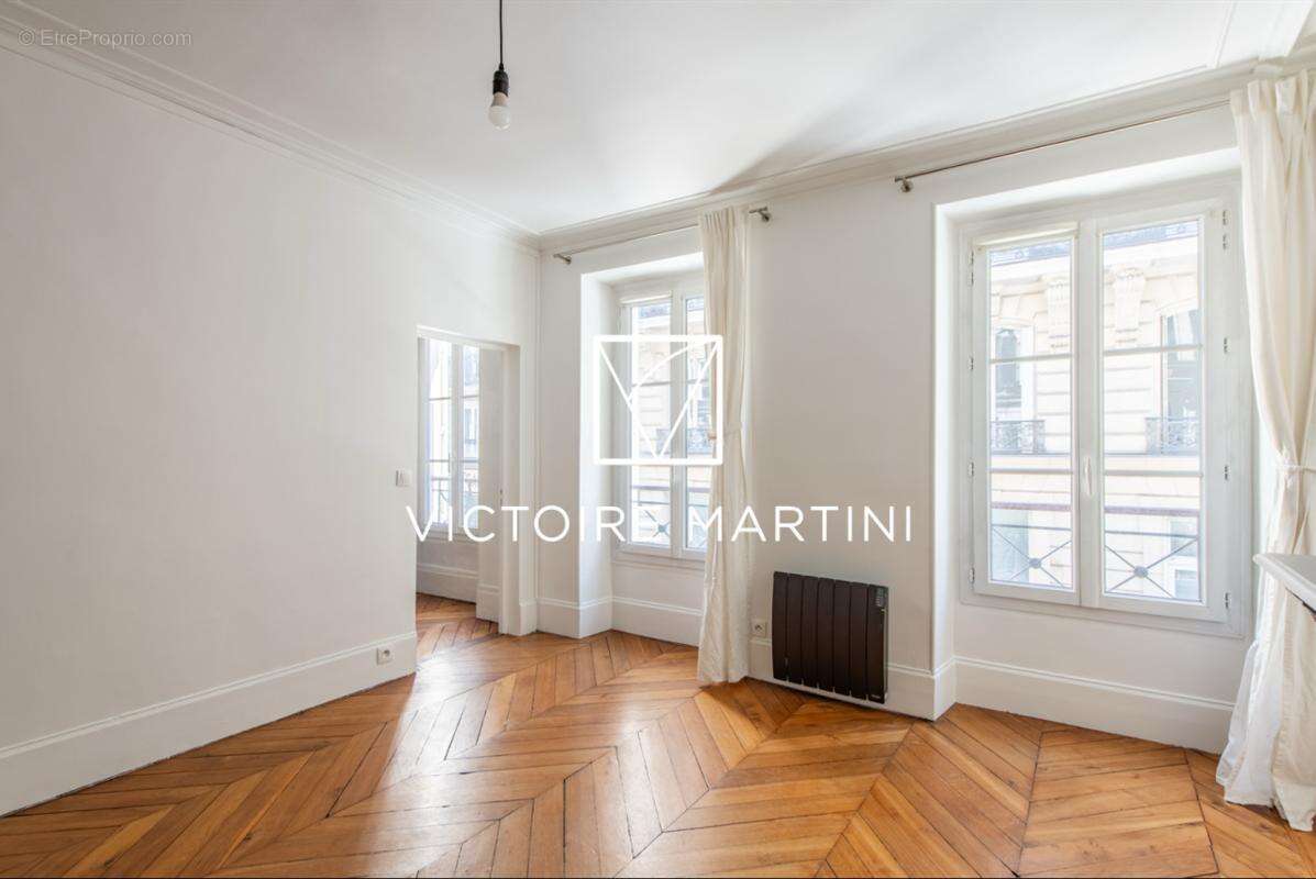 Appartement à PARIS-9E