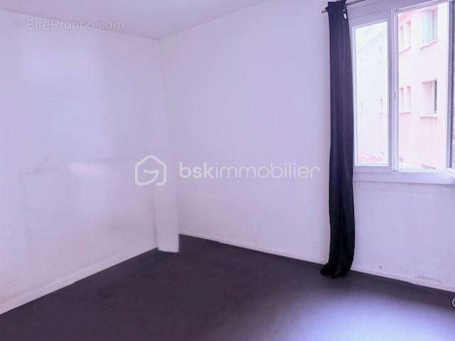 Plein sud pour cet appartement avec vue panoramique sur le port - photo 6