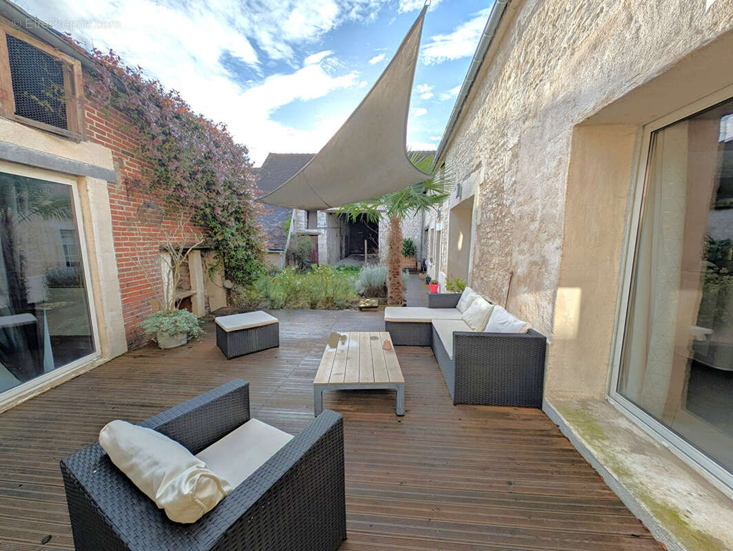 Maison à CHARMOY
