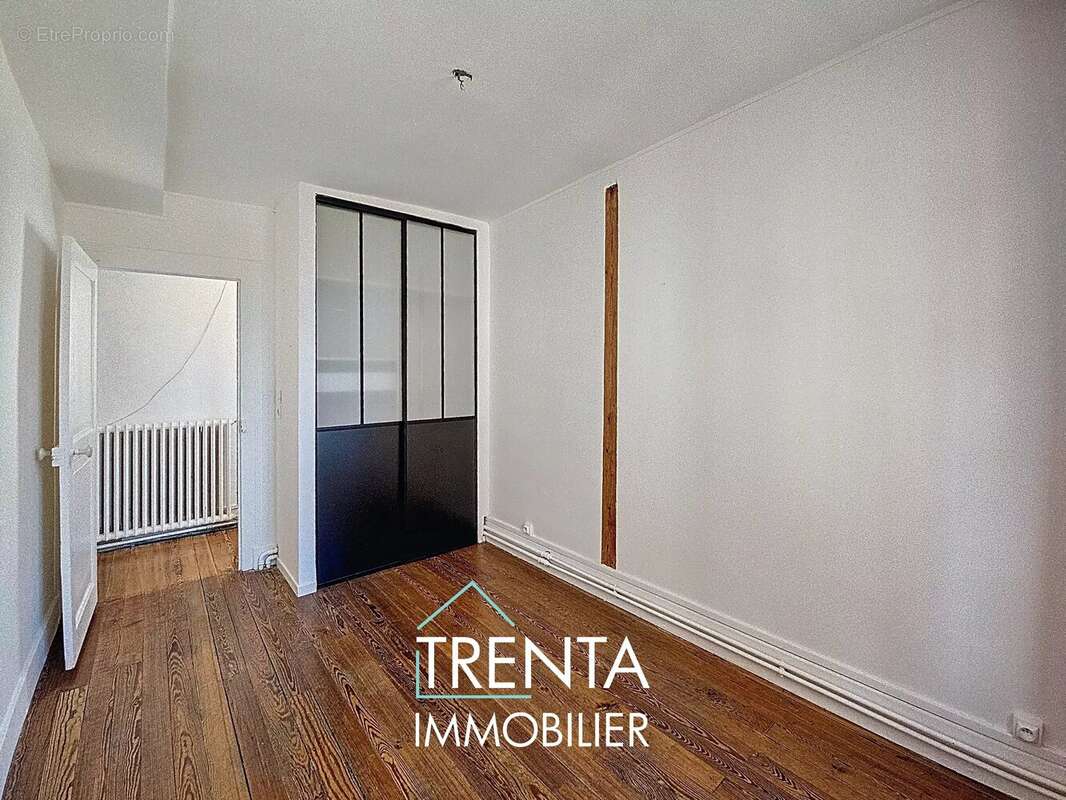 Maison à LES ABRETS