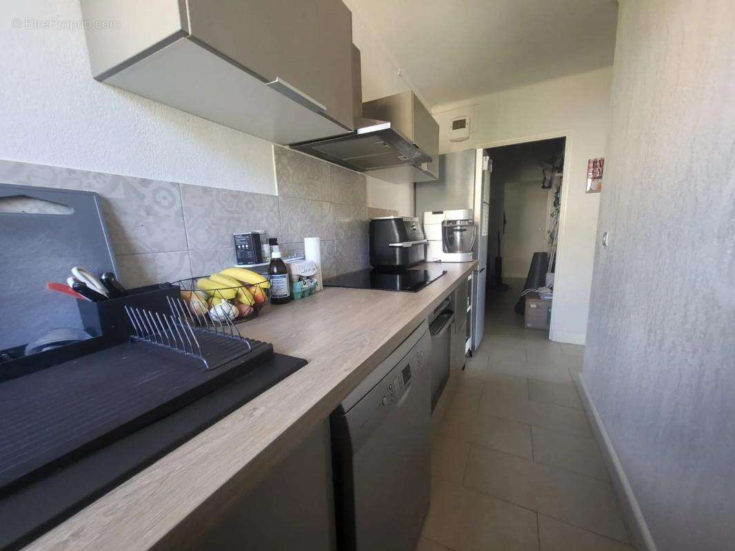 Appartement à SIX-FOURS-LES-PLAGES