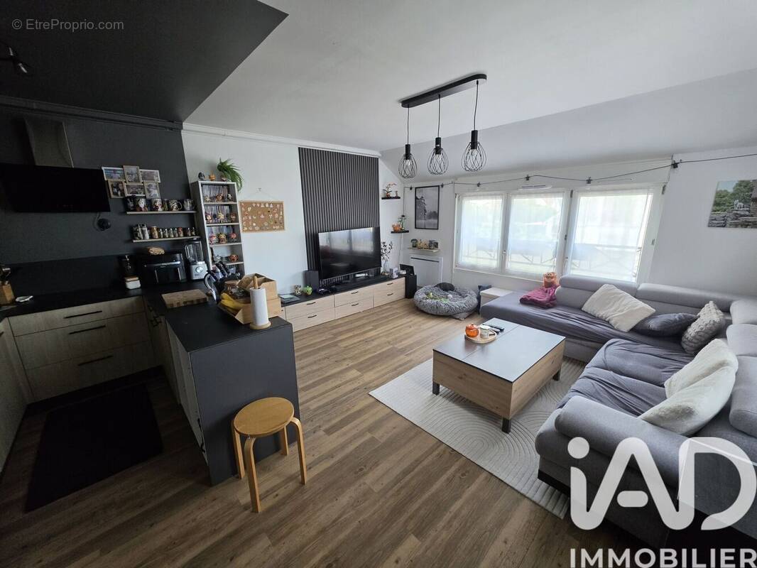 Appartement 41 m² à Champdeuil  - photo 1