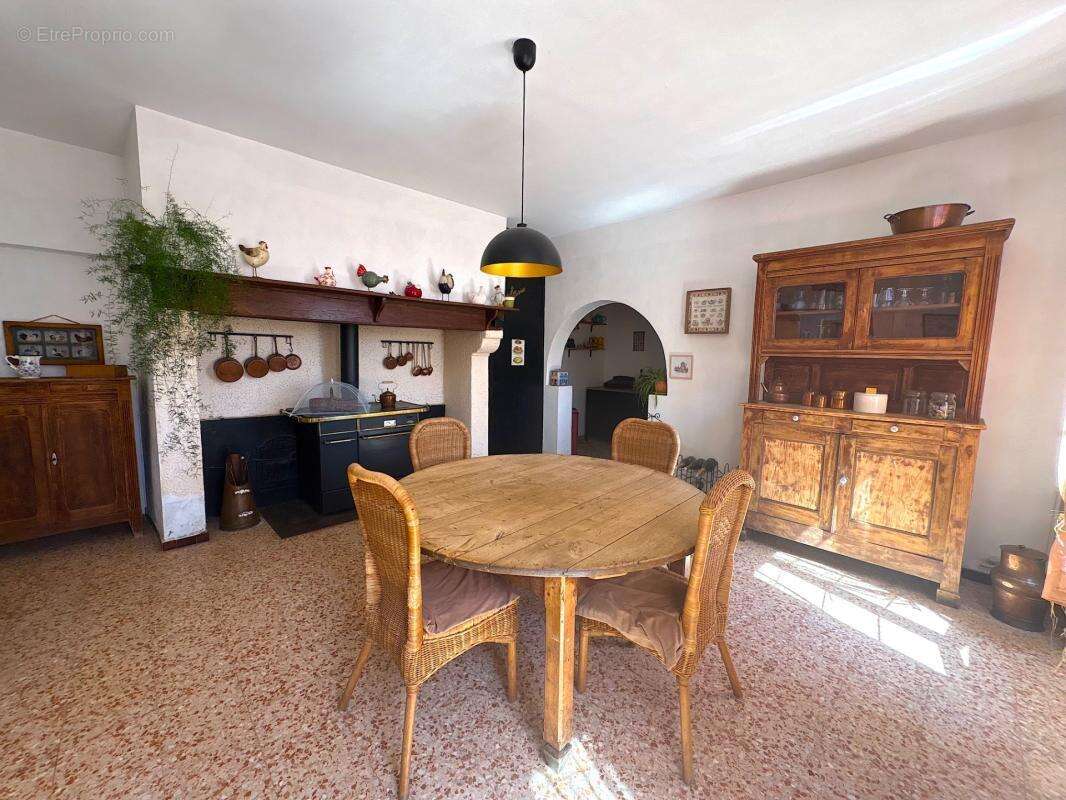 Maison à vendre 5 pièces 165m2 avec dépendances Proche de LE HOUGA (32) - photo 6