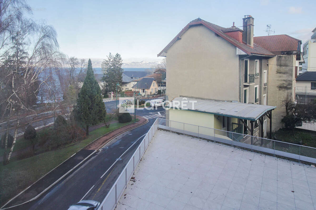 Commerce à EVIAN-LES-BAINS