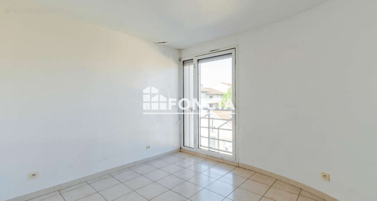 T4 rue des Saules avec Balcon et parking - photo 6