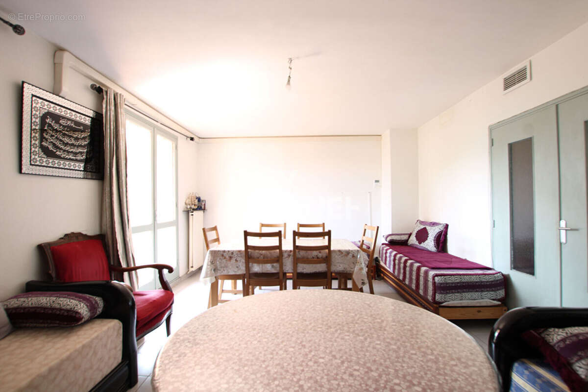 Appartement T4 - photo 2