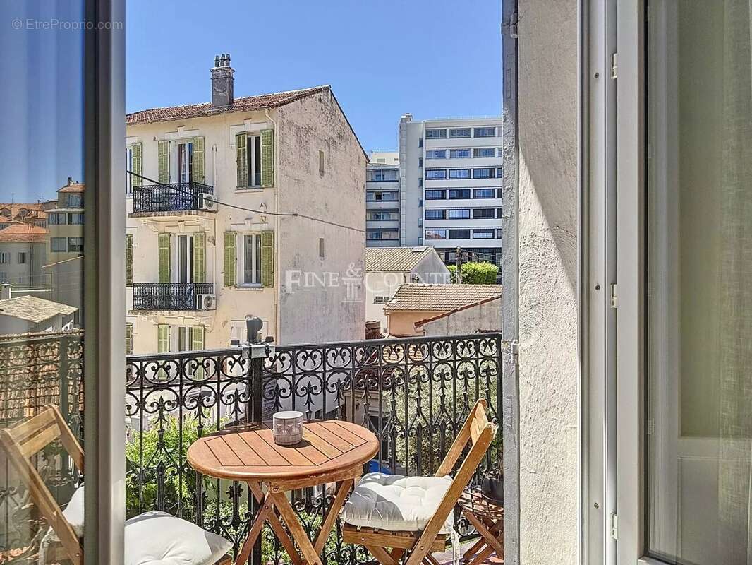 Appartement à CANNES