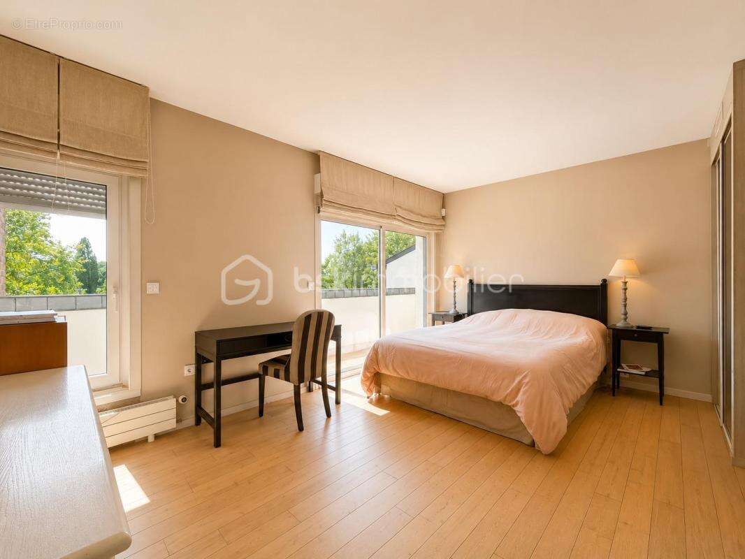 Maison - villa - architecte - 275 m2 - 5 chambres - piscine - vue lac - photo 16