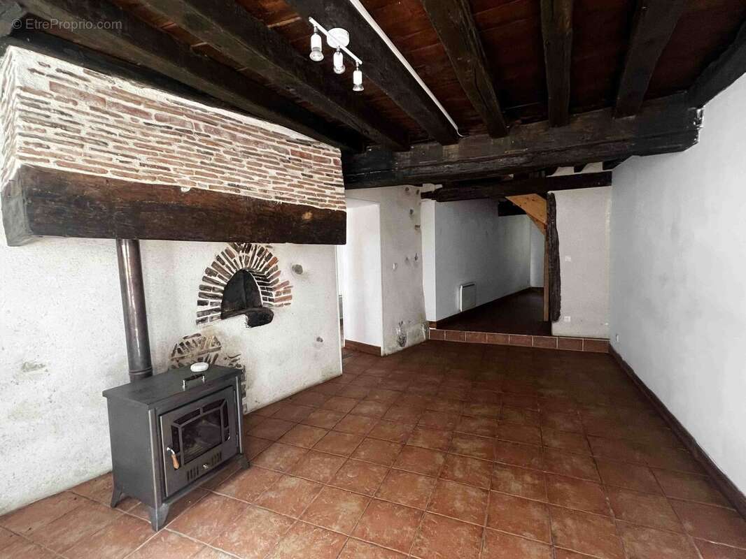 Maison 182 m² à Saulgond  - photo 2