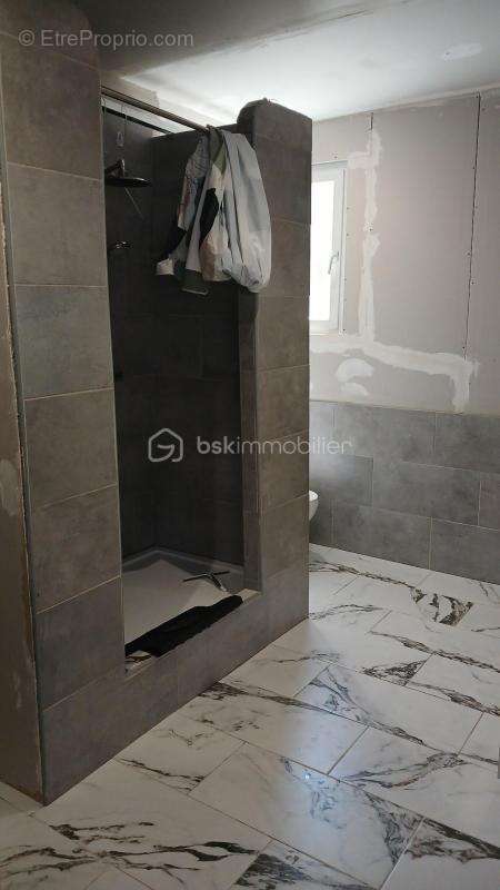  COUP DE CŒUR ! Maison récente de 136 m² avec terrain clos de 722 m² – Fort potentiel – Gibourne (17) - photo 10