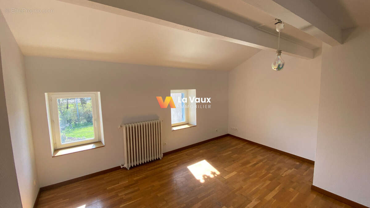 Maison à BOUXIERES-AUX-DAMES