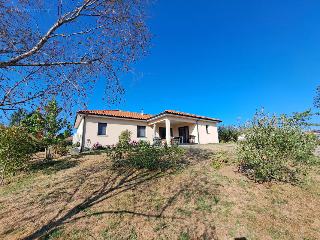 Maison à LOUBEYRAT