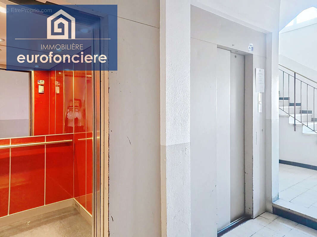 À vendre appartement avec ascenseur, idéalement situé proche du centre-ville - photo 7