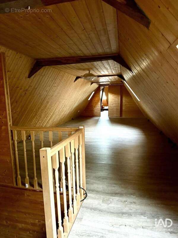 Photo 8 - Commerce à LEMBEYE