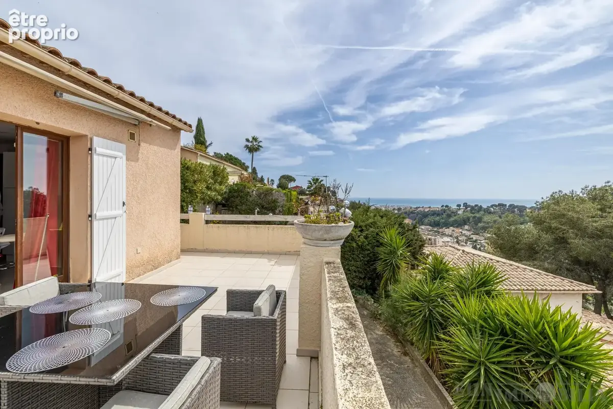 Maison 6 pièces 149 m² à vendre à Cagnes-Sur-Mer (06800) - photo 3