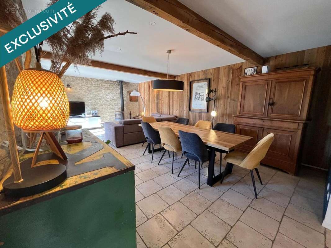 Maison 171 m² à Siccieu-Saint-Julien-Et-Carisieu  - photo 8