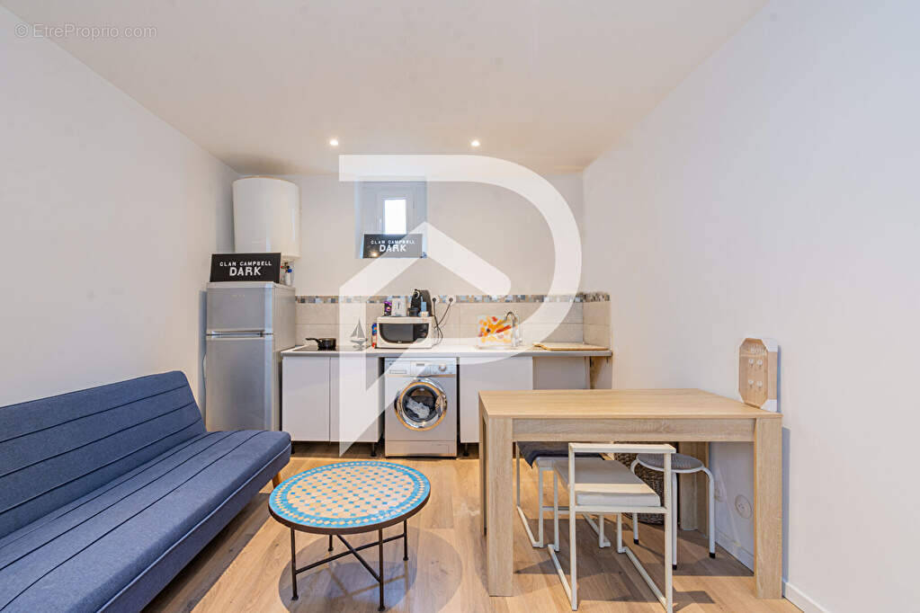 Appartement à MARSEILLE-6E
