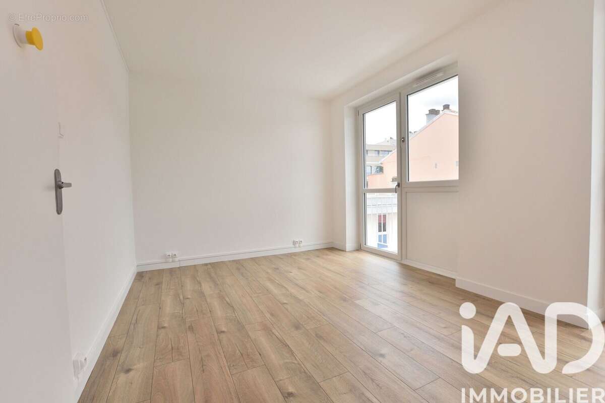 Appartement 84 m² à Epinal  - photo 7