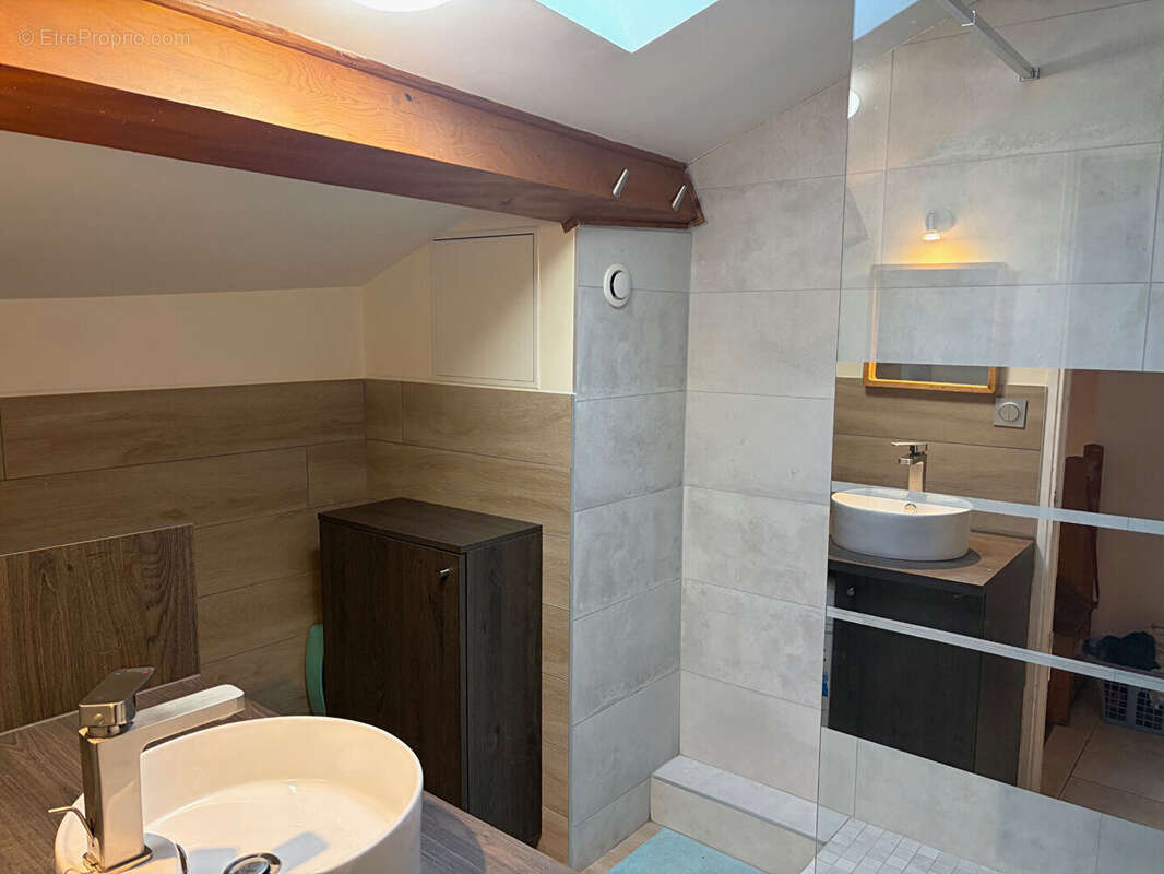 Appartement à LES CHERES