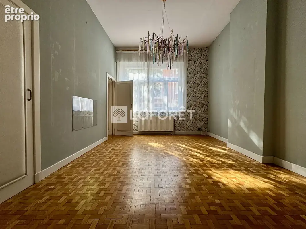 Grande propriété - possibilité de division - possibilité 9 chambres - proche centre-ville DOUAI - photo 2