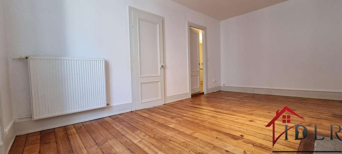 SALINS LES BAINS, Centre-Ville . Immeuble de rapport  289 m2 - photo 29