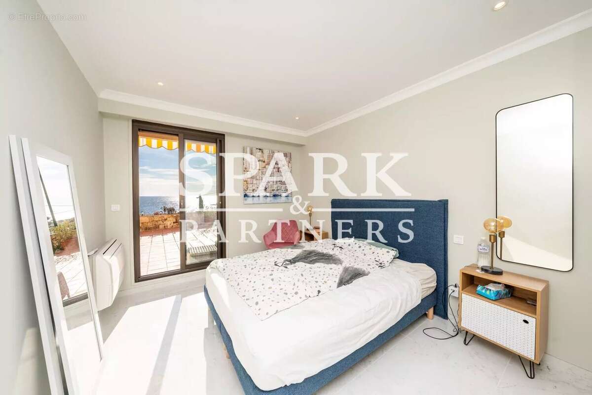 Appartement à ROQUEBRUNE-CAP-MARTIN