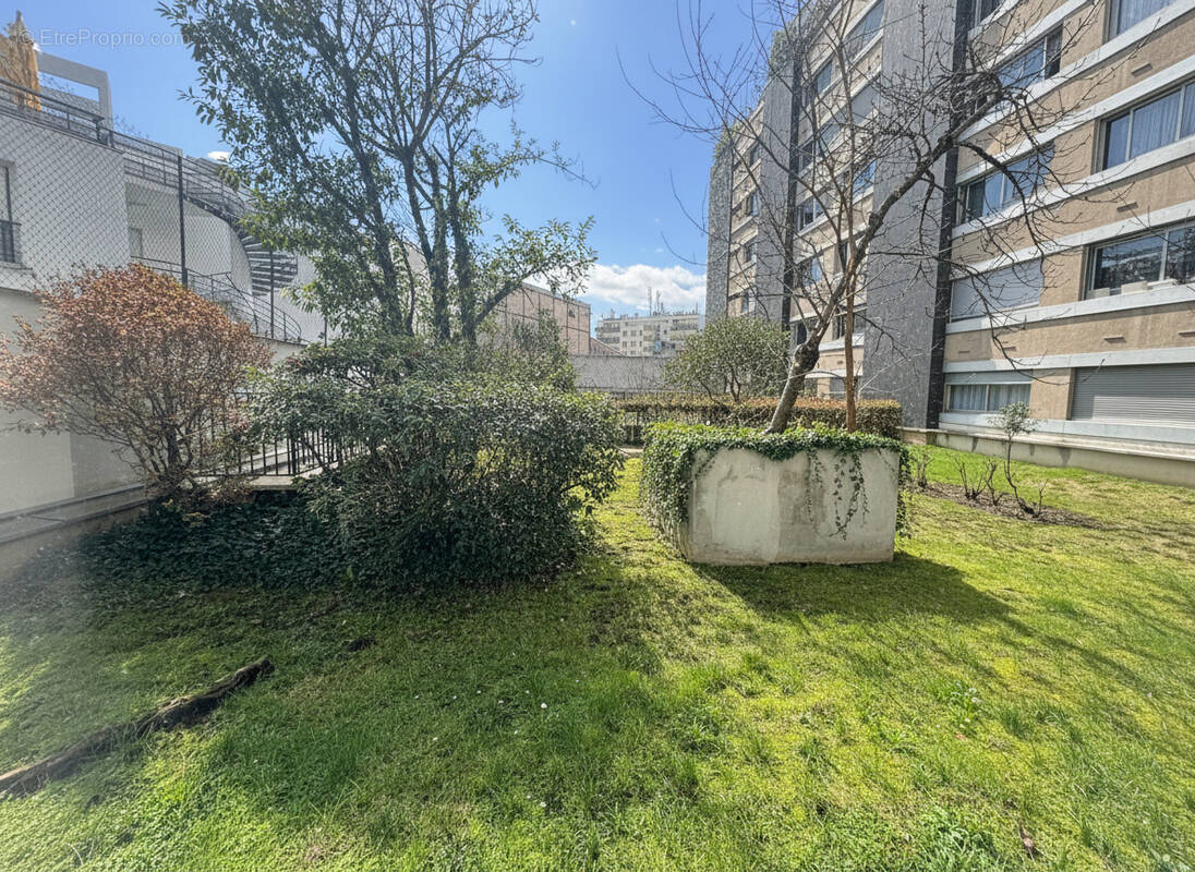 Appartement à PARIS-10E