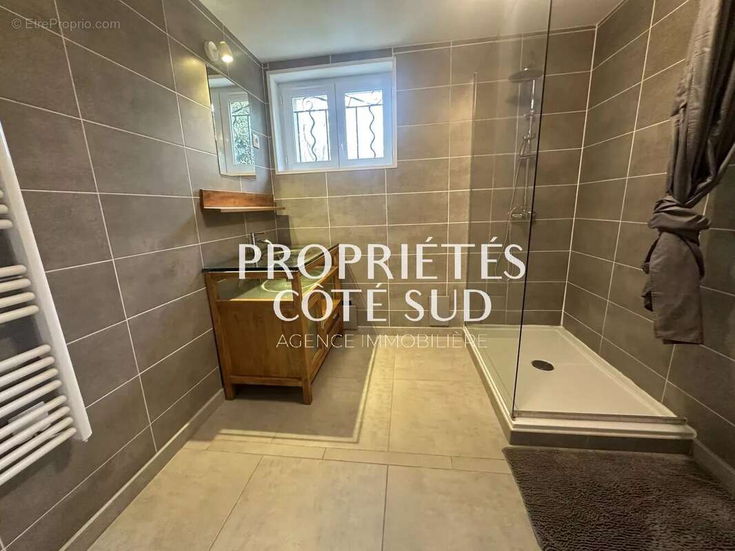 Maison à MONTFAUCON