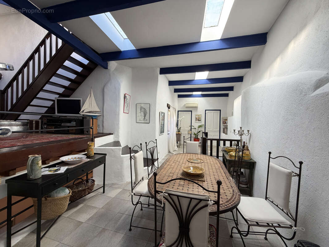 Maison à SAINT-QUENTIN-LA-POTERIE