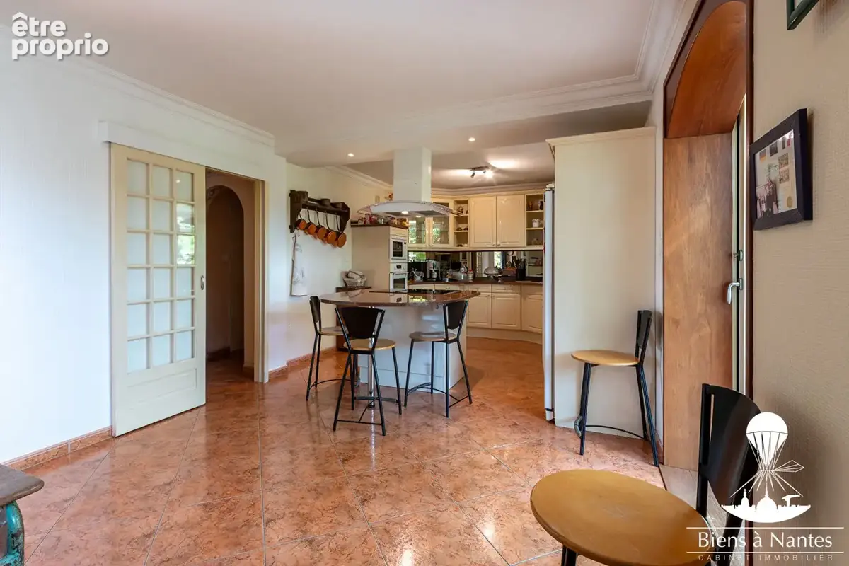 A VENDRE Propriété de 2 Maisons sur  2219 m² de terrain St Julien De Concelles - photo 3