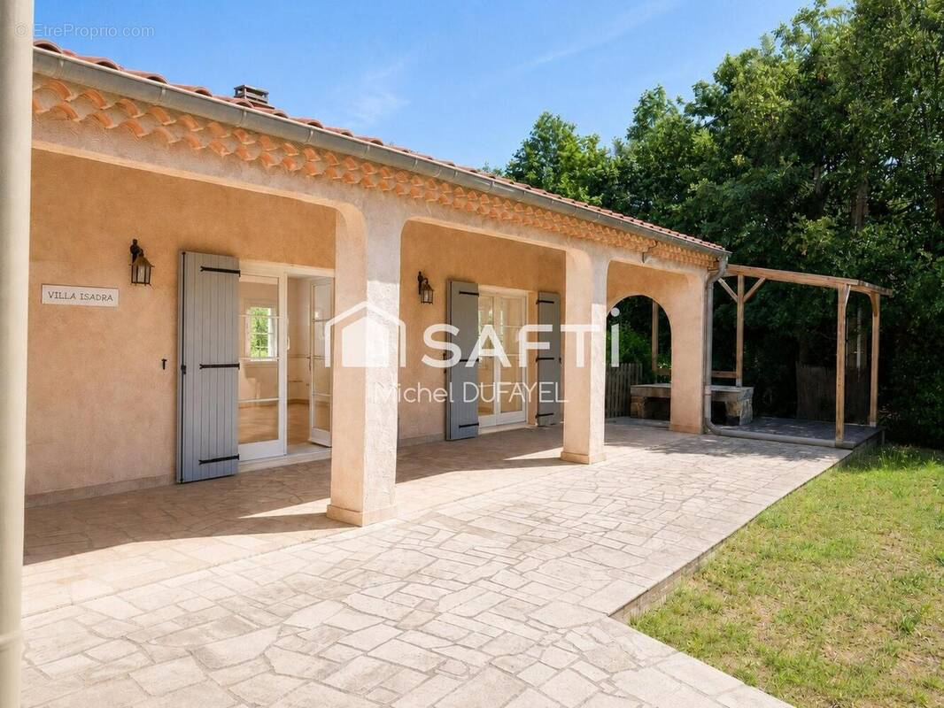 Photo 1 - Maison à BAGNOLS-EN-FORET