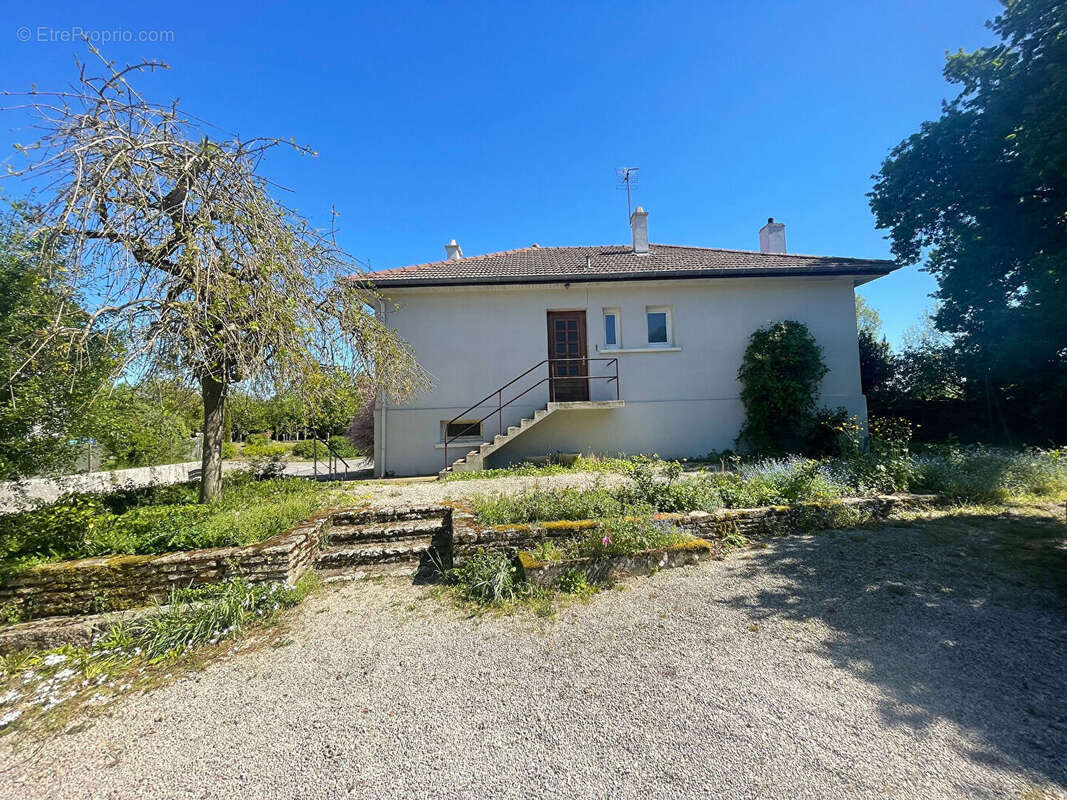 Maison à SERLEY