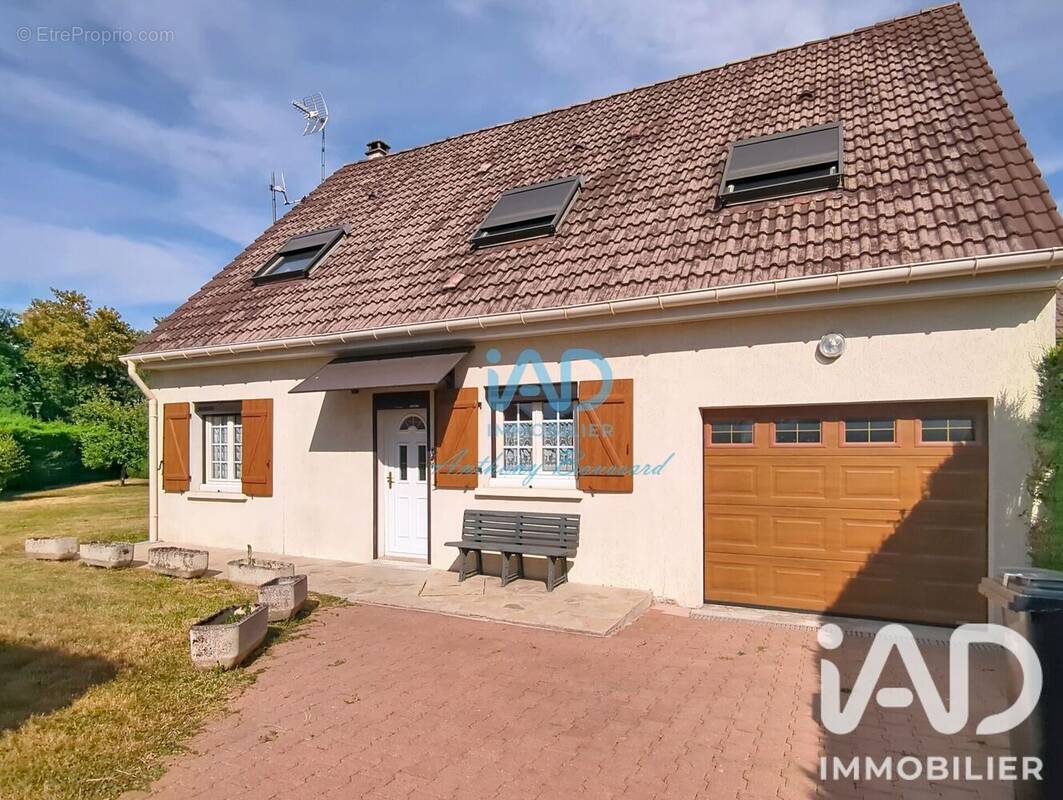 Photo 1 - Maison à FONTENAY-TRESIGNY