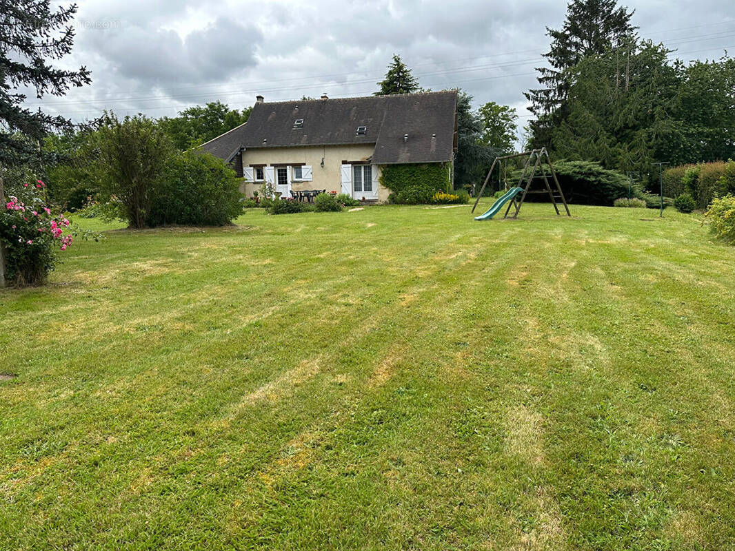 Maison à REMALARD