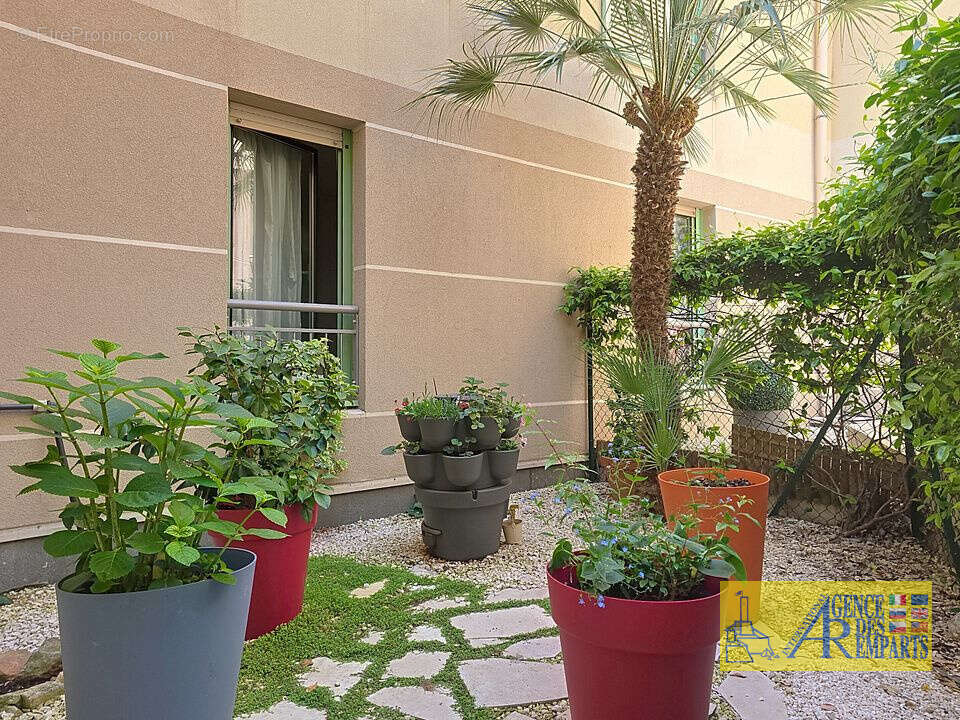 Appartement à VALLAURIS