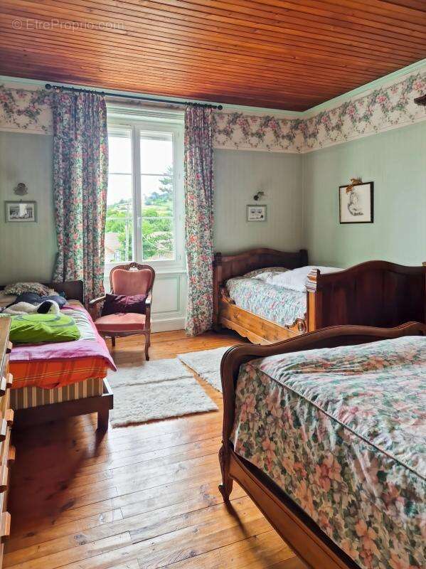 Maison à SAINT-ANTHEME