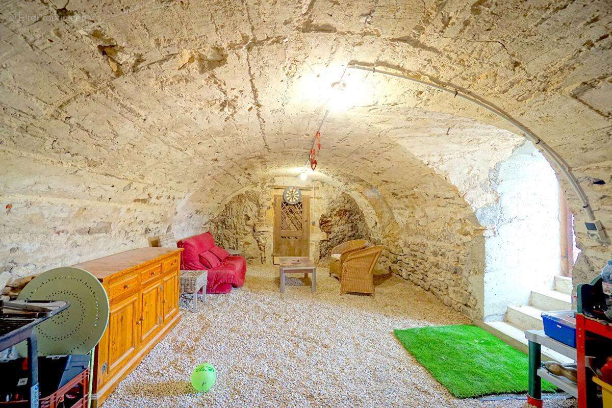 Maison à SOURCIEUX-LES-MINES