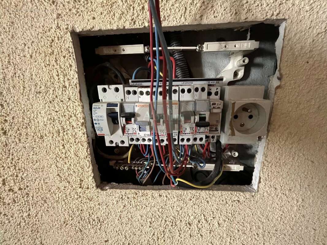 Maison à VIC-FEZENSAC