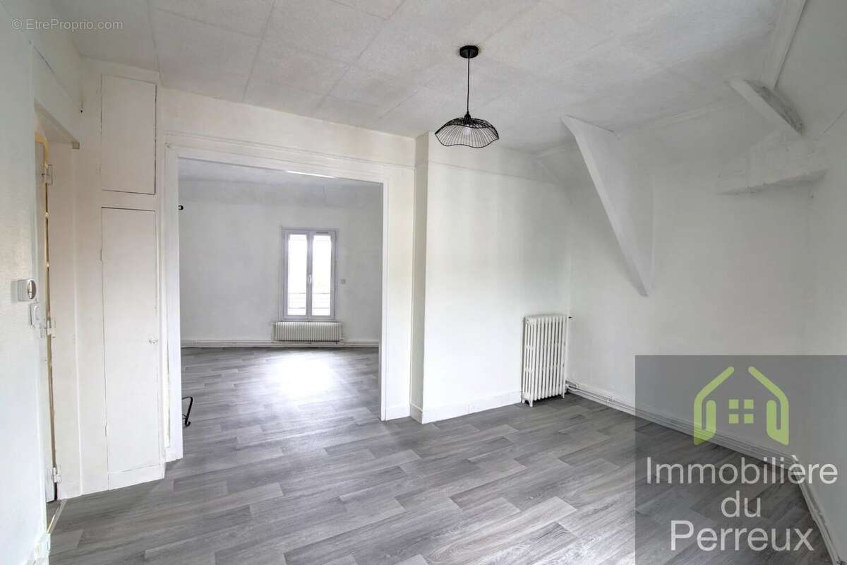 Appartement à LE PERREUX-SUR-MARNE
