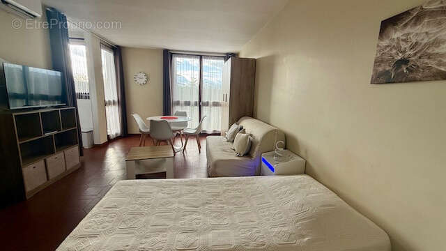 Appartement à GREOUX-LES-BAINS