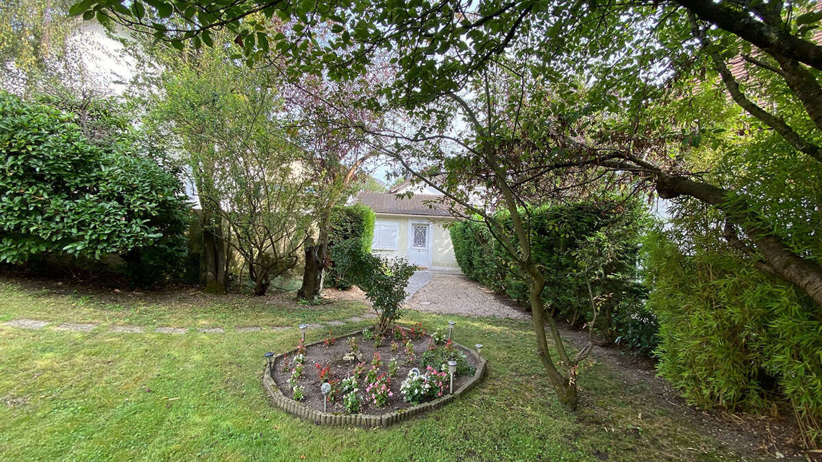 Maison à MAISONS-LAFFITTE