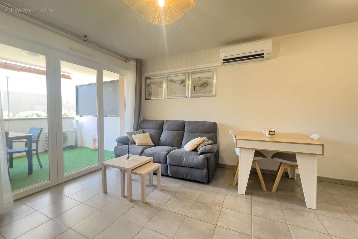 Appartement à LA LONDE-LES-MAURES